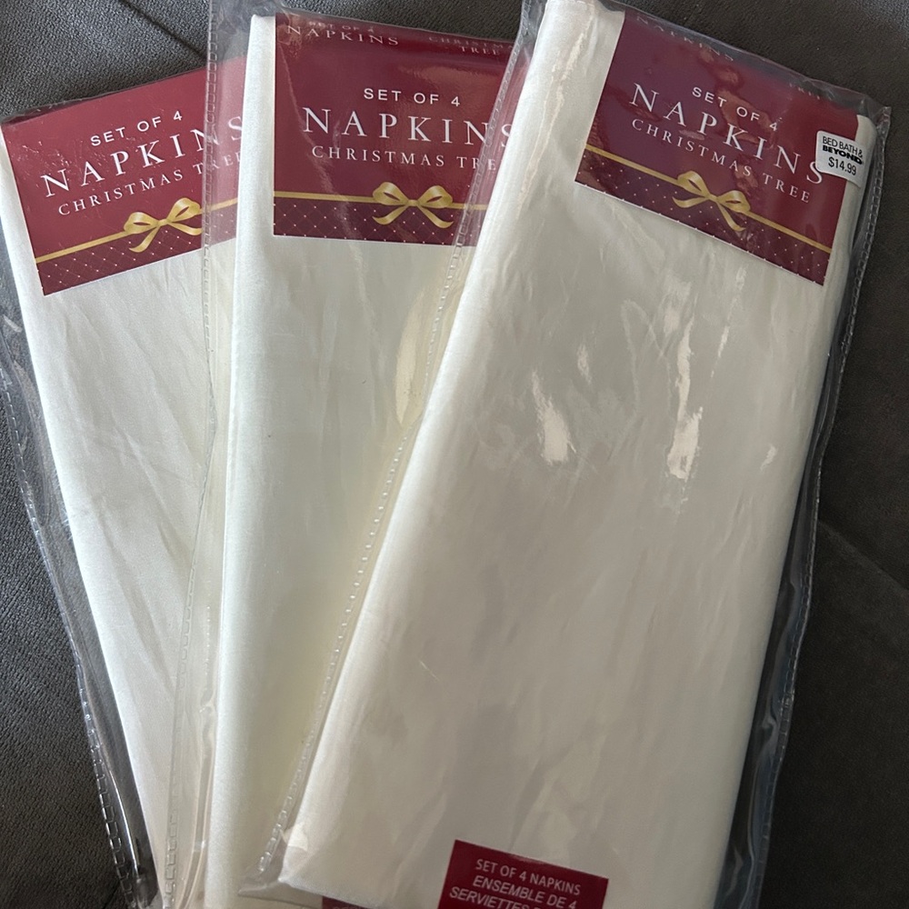 Bed Bath and Beyond White Napkins Set of 4